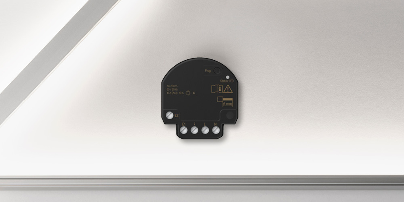 JUNG HOME Jalousieaktor Mini bei AG Elektrotechnik GmbH in Frammersbach